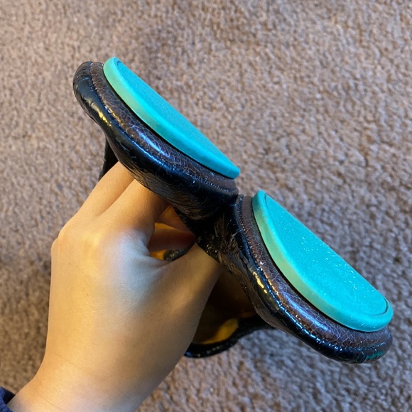 Tieks size 7 OBSIDIAN BLACK - Picture 9 of 14